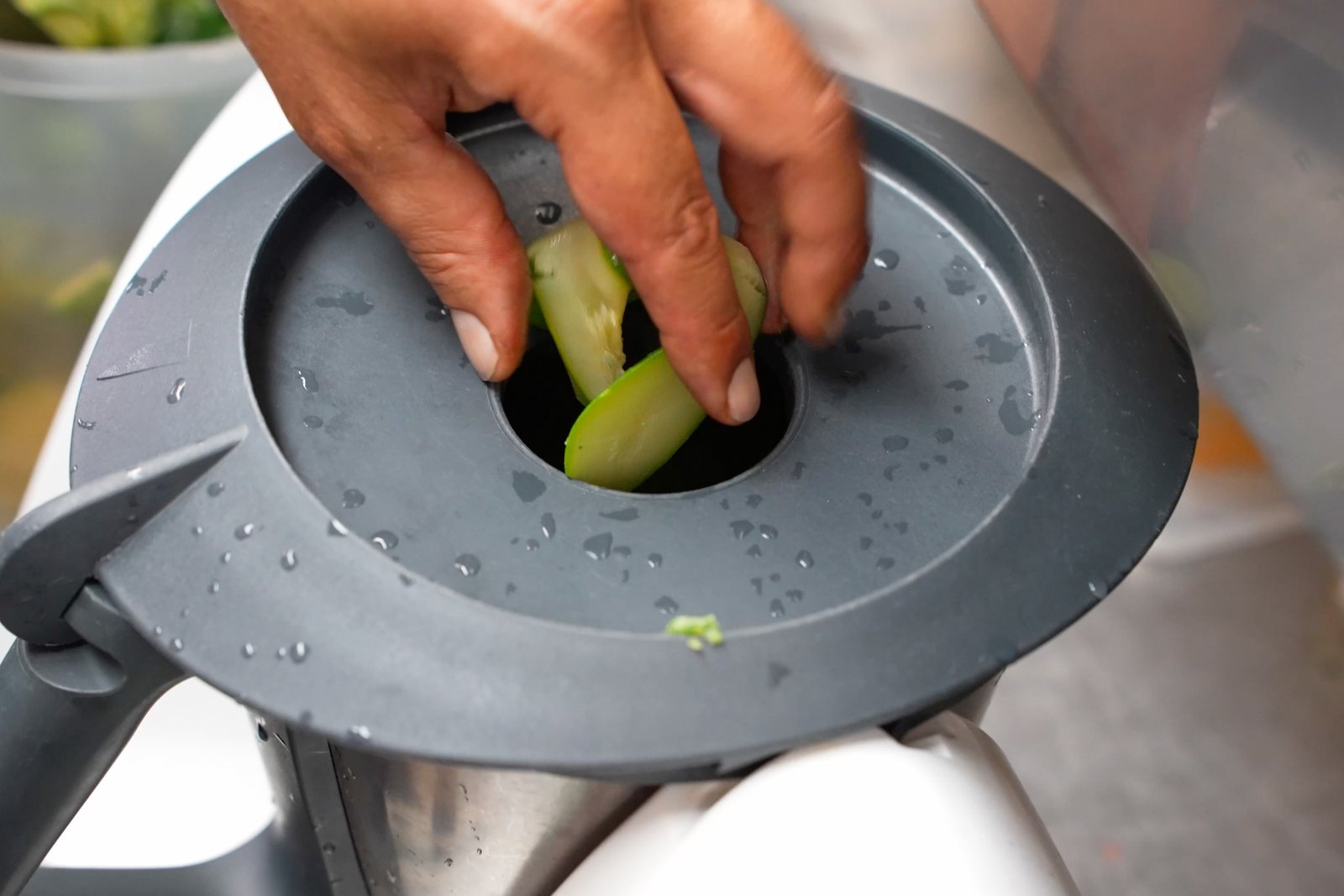 Green sauce cream
